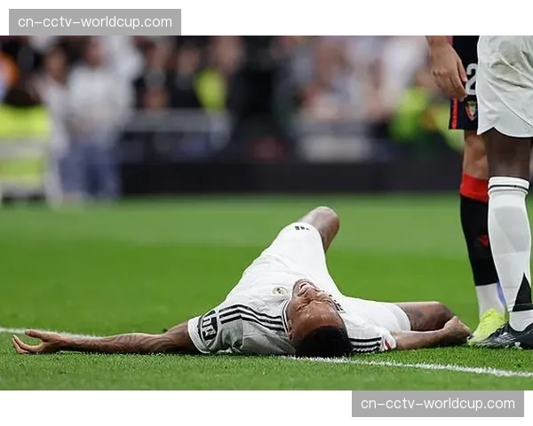 皇马公布对阵奥萨苏纳大名单,刚从伤病中恢复的米利唐在列 皇马公布对阵奥萨苏纳大名单,刚从伤病中恢复的米利唐在列